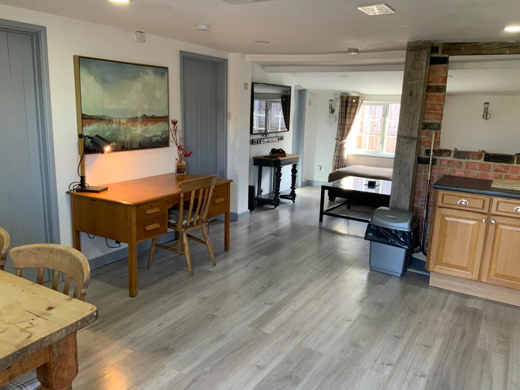 Woodpecker Cottage At Frog Trotters Cottages Hartpury Екстериор снимка